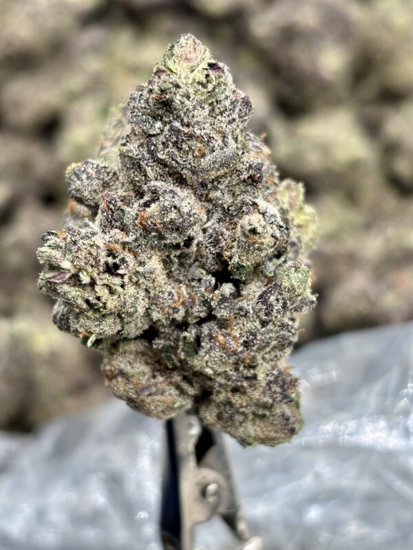 Cali's Finest Strain High THCA Hemp Flower Nug